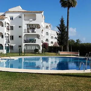  Apartamento In Calypso,calahonda 200 Metres From The
