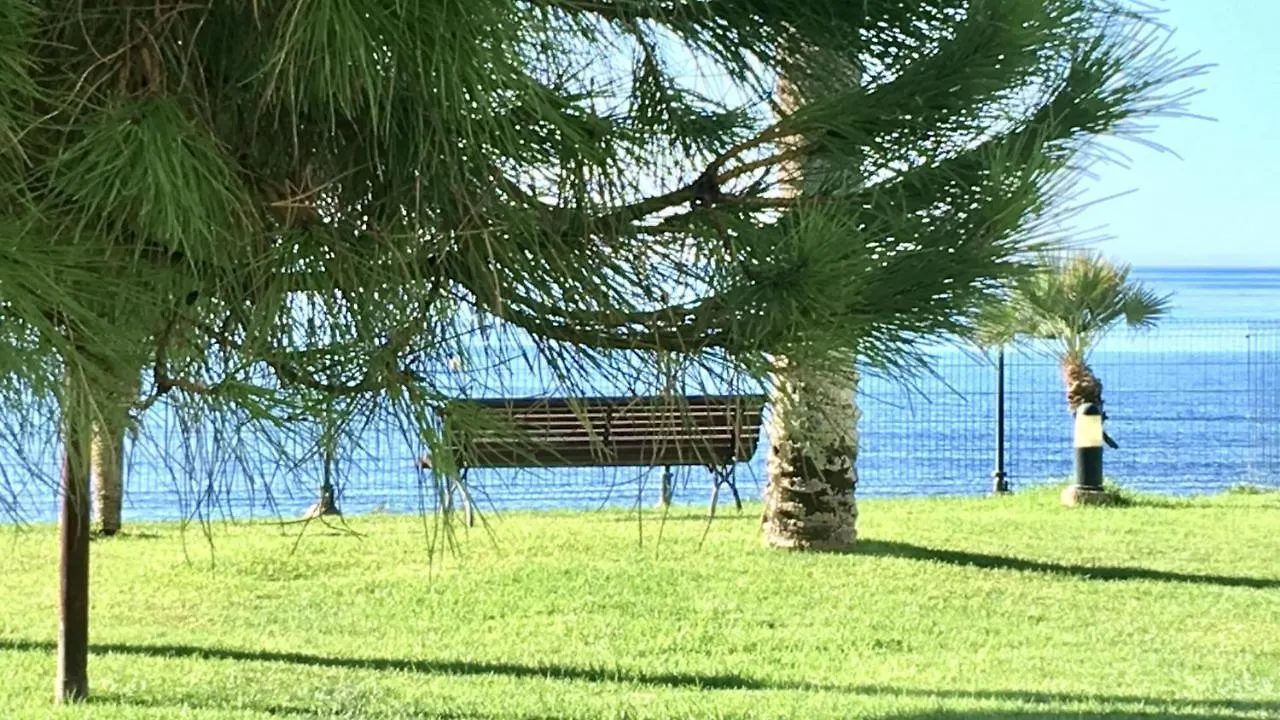 Mi Capricho Beachfront- P301 Apartment With Sea View Sitio de Calahonda